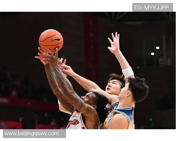 上海篮球队包夹战术的创新与实践分析探讨 上海篮球队包夹战术的创新与实践分析探讨